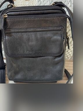 FOSSIL Black Leather Crossbody Bag